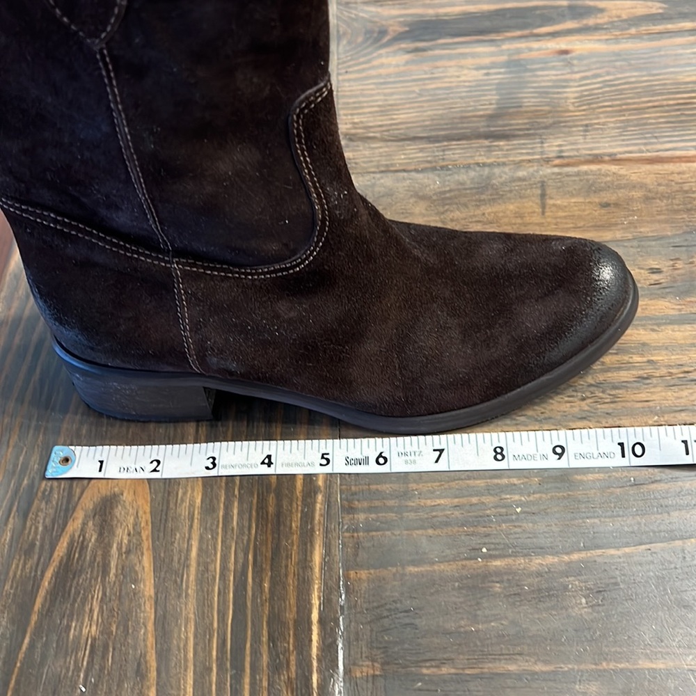 NEW! Dark Brown Suede Leather Boots, with a “distressed” look.  Size is 7.5/8. - Picture 9 of 9